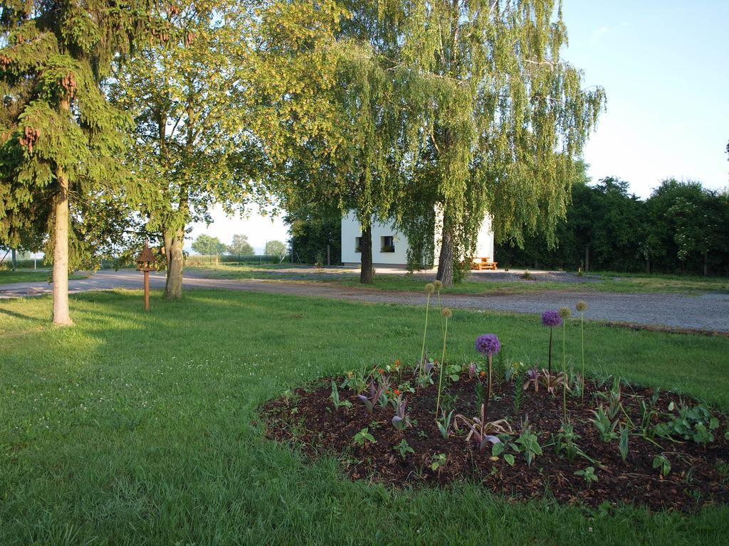 Minipenzion Na Vyhlidce Hnevotin Exterior photo